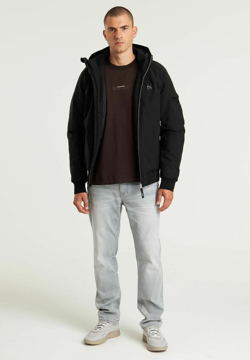 CHASIN’ Outdoorjas zwart CHASIN’ Outdoorjas zwart
