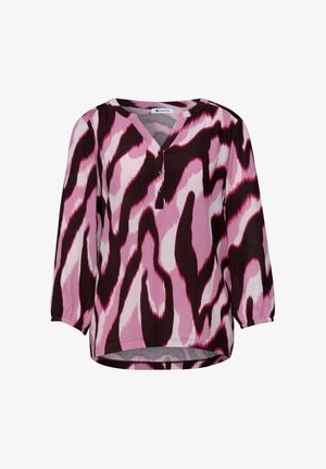 Damebluse med lange ærmer med lyserøde, hvide og mørkebrune abstrakte zebrastriber samt knaplukket V-hals.