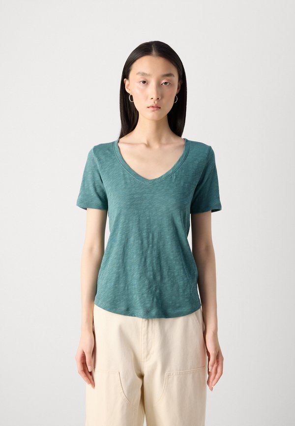 SHORT SLEEVE V NECK - Basic T-shirt - summer pine4