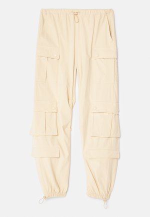 Alice + Olivia SHARA PARACHUTE PANT - Cargo trousers - almond