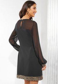Friends Like These REGULAR FIT - LONG SLEEVE SEQUIN TRIM MINI - Koktailové šaty/večierkové šaty - black