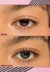 Før- og etterbilder som viser et brunt øye. Øverst har øyet naturlige vipper; nederst vises vippene forlengt og definert med en blank finish.