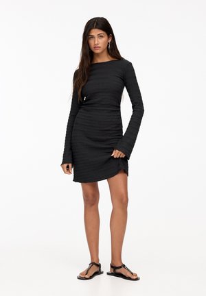 PULL&BEAR LONG SLEEVE - Denné šaty - black