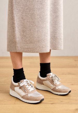 Gabor Sportcipő - puder/savanne