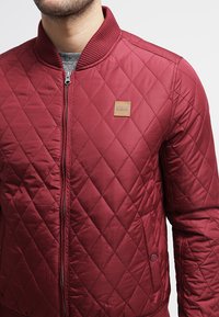 Urban Classics DIAMOND - Light jacket - burgundy