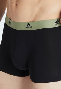 Thumbnail Image 5