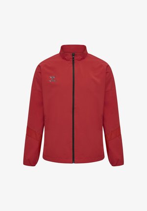 Rote Sportjacke mit durchgehendem Reißverschluss, Stehkragen, elastischen Bündchen und kleinem grauem Hummel-Logo auf der linken Brust.