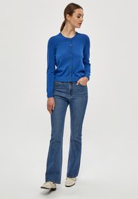 PEPPERCORN PCTANA - Vesta na kopčanje - blue