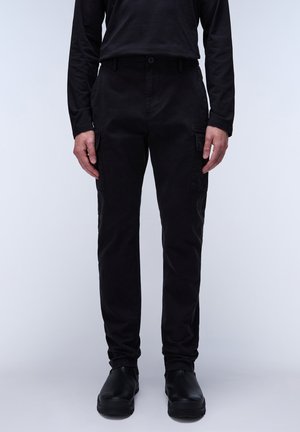 M YASUNI SL  - Cargo trousers - black