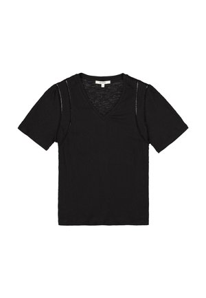 Zwart T-shirt met korte mouwen en een V-hals, voorzien van gestructureerde stof en opengewerkt detail langs de zijkanten. Eenvoudig, minimalistisch ontwerp.