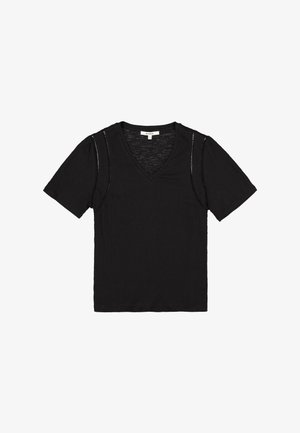 T-shirt noir à manches courtes avec col en V, en tissu texturé et détails ajourés sur les côtés. Design simple et minimaliste.