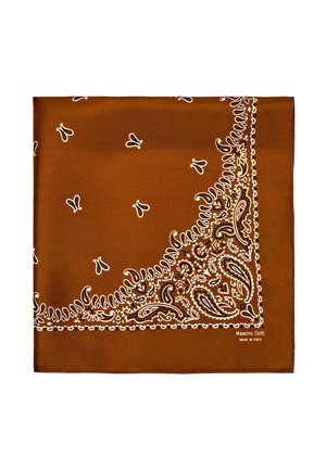 Foulard en soie marron avec motifs cachemire et floraux blancs et petites formes de papillons, étiqueté Massimo Dutti Made in Italy.