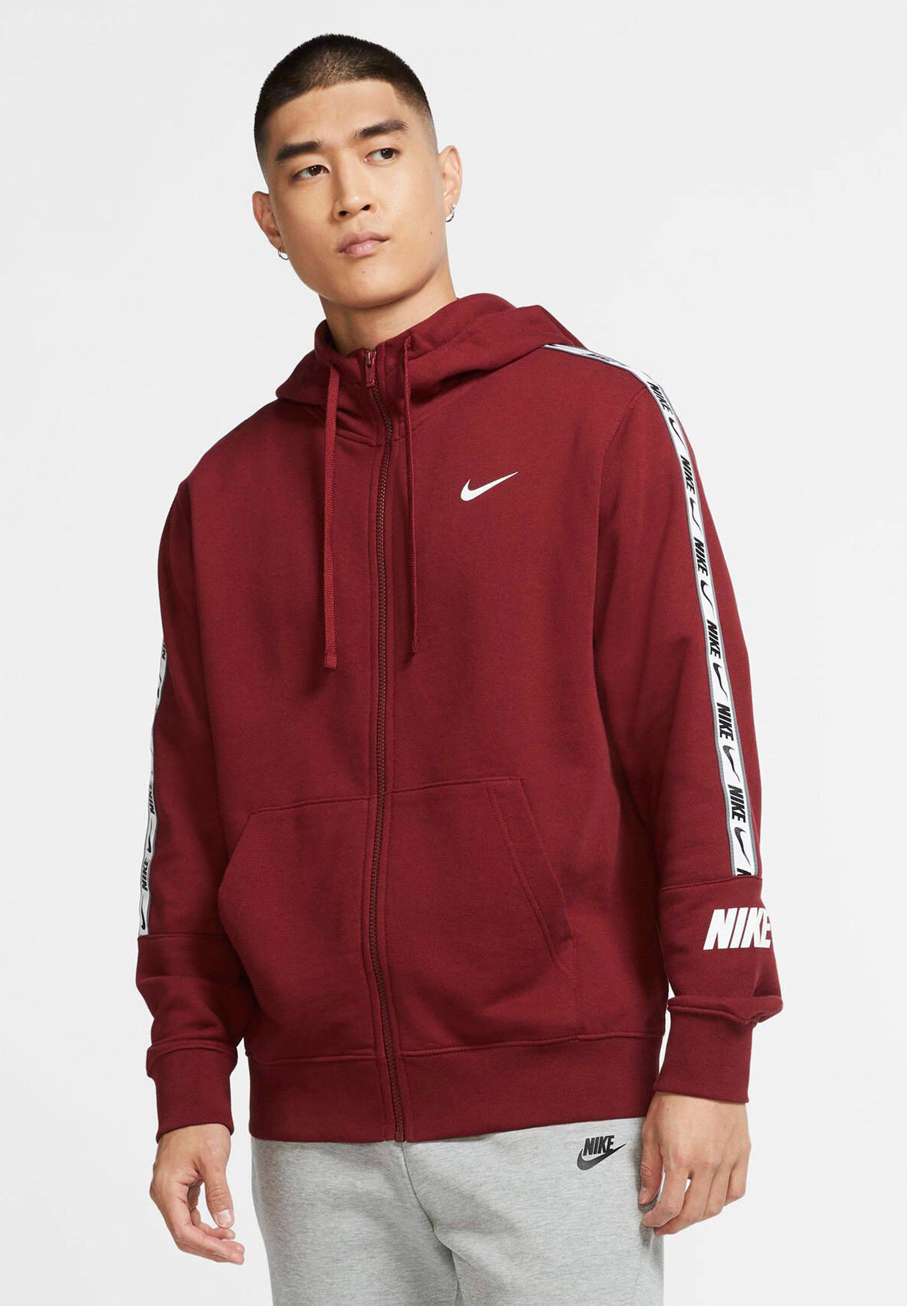 pull nike bordeau homme