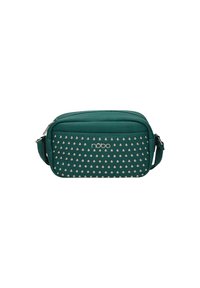 Borsa a tracolla verde in finta pelle con borchie argentate sulla parte anteriore, chiusura con zip e tracolla regolabile. Design rettangolare compatto.