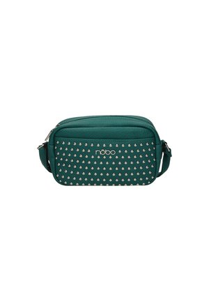 Groene faux leren crossbody tas met zilveren studs op de voorkant, ritsluiting en een verstelbare schouderband. Compact rechthoekig ontwerp.