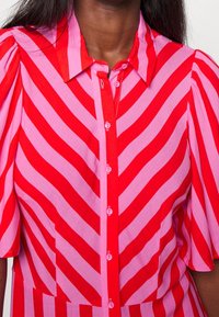 YAS Tall Abito a camicia - pink