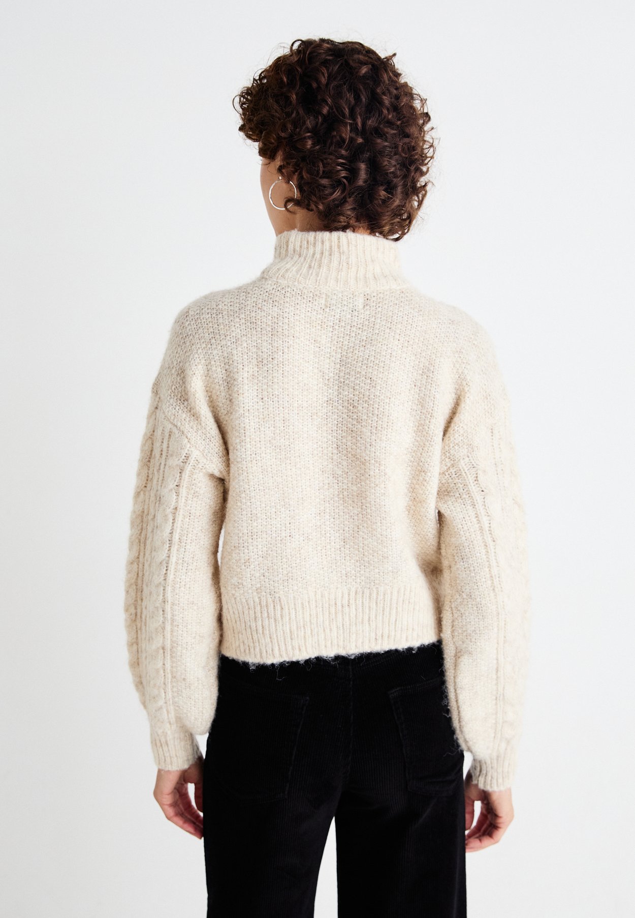 ONLIDA LIFE HIGH NECK 