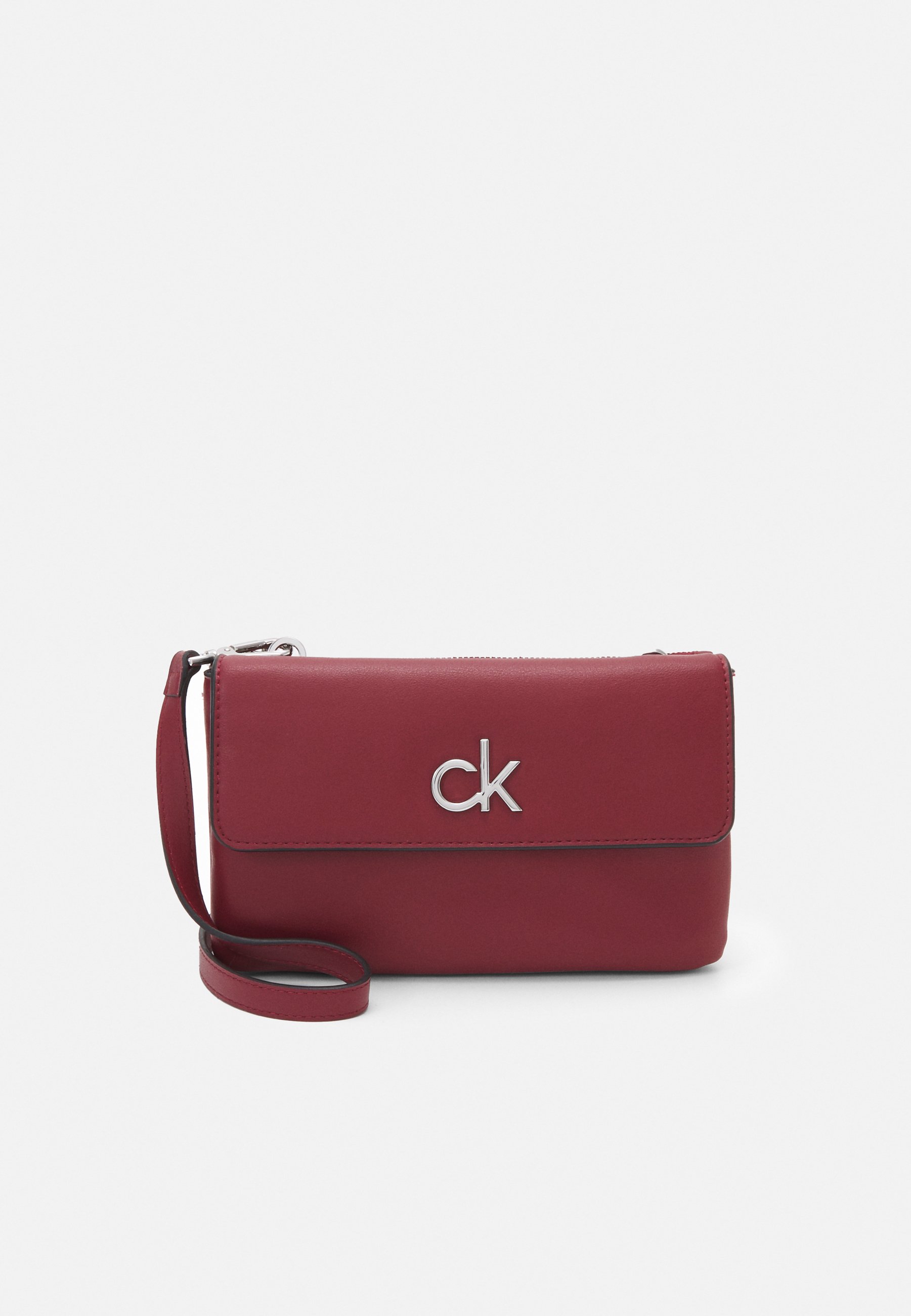 Calvin Klein Borsa a tracolla - red currant/rosso scuro - Zalando.it