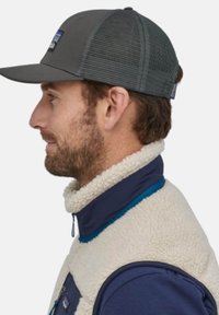 Patagonia LOGO TRUCKER - Gorra - forge grey