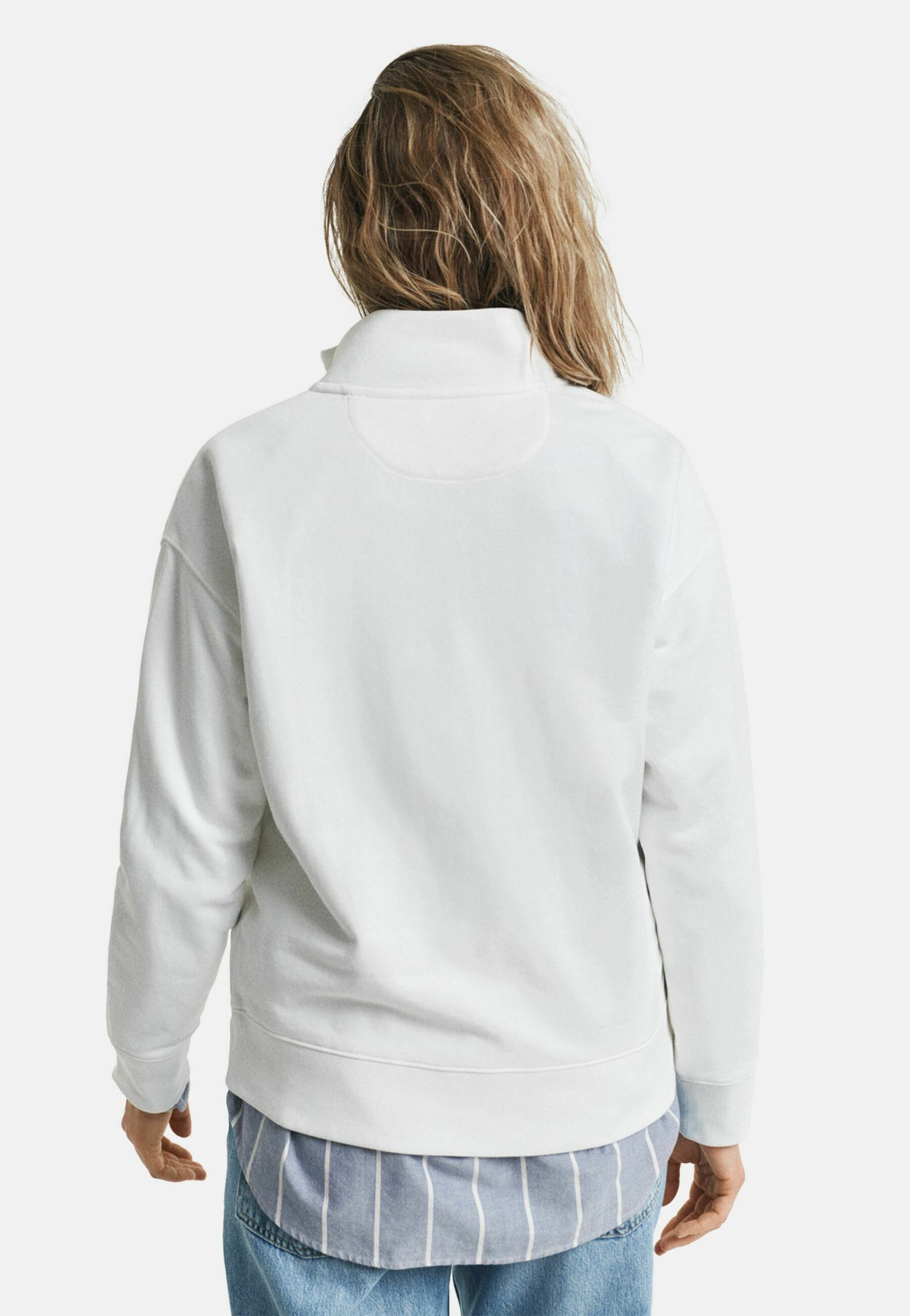 GRAPHIC HALF ZIP