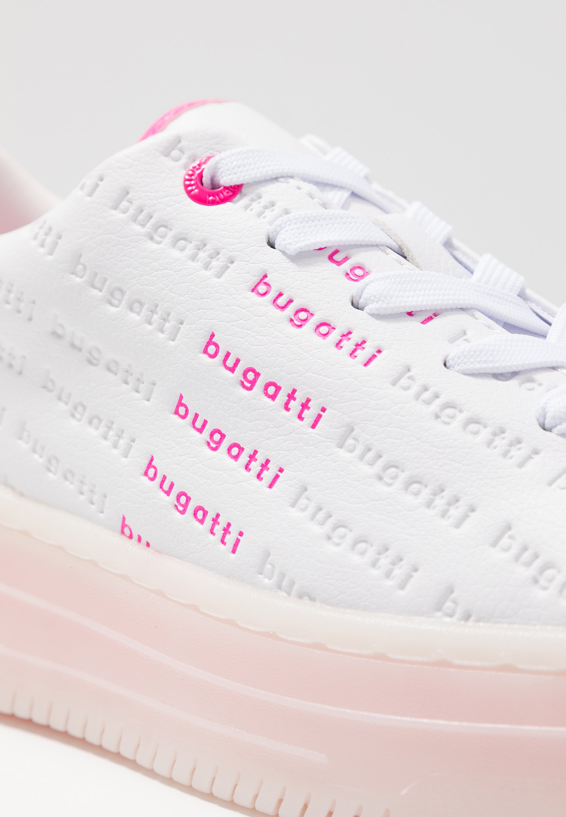 Bugatti OLIVIA Joggesko whitepinkhvit Zalando.no Bugatti SHIGGY Joggesko beigerose Zalando.no