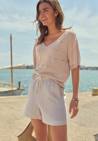 Next V-NECK GEM - Printtipaita - neutral spacedye