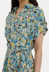 Lauren Ralph Lauren Petite FLORAL BELTED CREPE DRESS - Dnevna obleka - cream multi