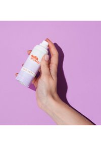 Hello Sunday HELLO SUNDAY THE RETOUCH ONE FACE MIST SPF30 - Fixeerspray & -poeder