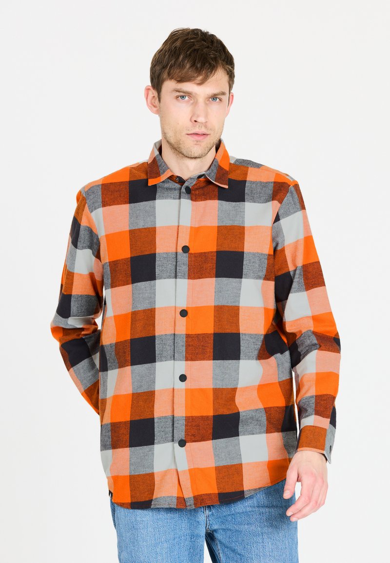 Oranje, grijze en zwarte geruite blouse met lange mouwen, knoopsluiting en een puntige kraag. Gladde stoftextuur met een relaxed fit.