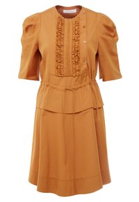 Sukienka w kolorze musztardowym, wykonana z lekkiego materiału, z bufiastymi rękawami, falbaniastym przodem, elastycznym paskiem w talii oraz rozkloszowanym dołem.