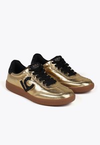 LOLA CASADEMUNT Trainers - gold
