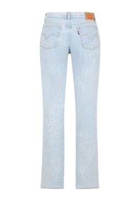 Jeans dritti azzurri chiari in denim. Presentano tasche posteriori e un'etichetta in pelle con il marchio in vita. Texture sbiadita.