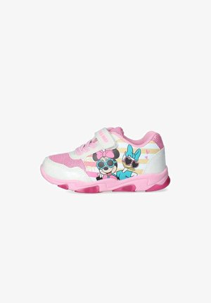 Sneakers rosa per bambini realizzati in materiali mesh e sintetici, con personaggi dei cartoni animati sui lati e una chiusura a strappo.