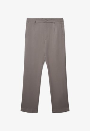 Graue Anzughose mit geradem Bein, Gürtelschlaufen, vorderem Knopf, Reißverschluss und seitlichen Taschen, vor einem weißen Hintergrund präsentiert.