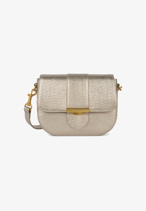 Borsa crossbody dorata metallica con finitura testurizzata, chiusura a pattina e fermaglio in tono dorato. Tracolla regolabile e base arrotondata.