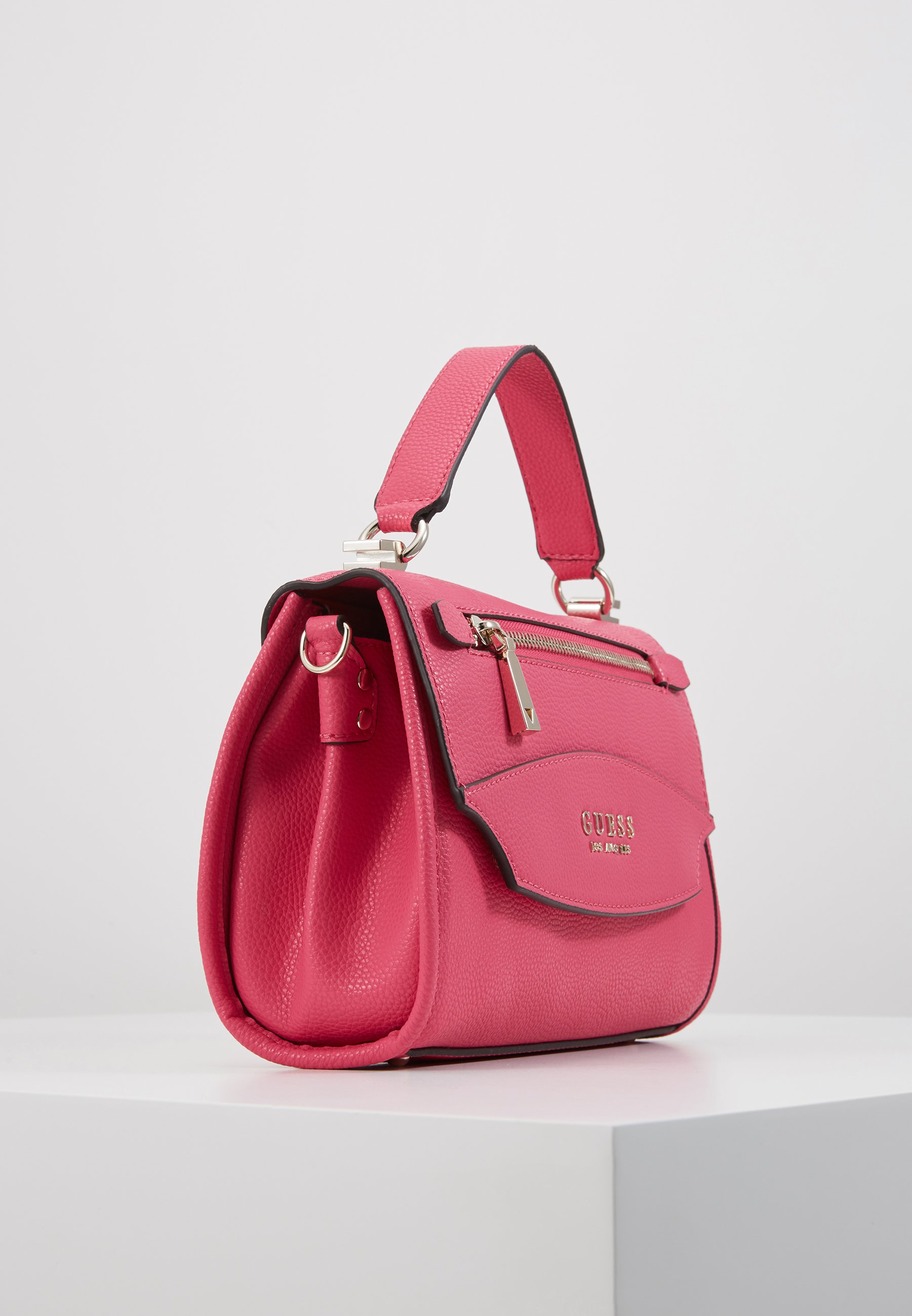 Guess LIAS TOP HANDLE FLAP Håndveske pink Zalando.no Guess LIAS TOP HANDLE FLAP Håndveske pink Zalando.no