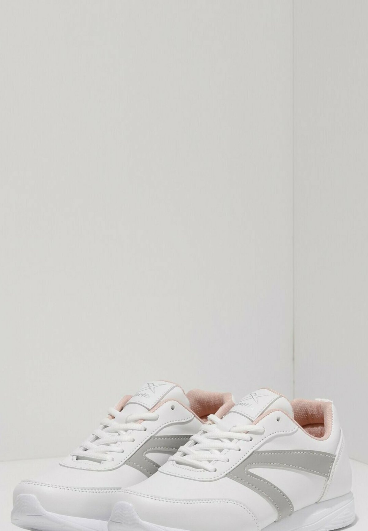 Femme Baskets basses Femme Baskets basses