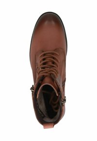 Stivaletto in pelle marrone con punta tondeggiante, design con lacci, zip laterale e suola in gomma nera. Finitura testurizzata sulla pelle.