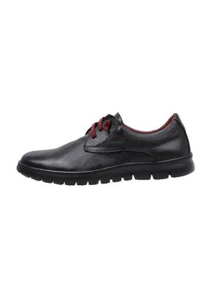 Cossimo Zapatillas - black