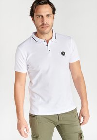 Le Temps Des Cerises Poloshirt - blanc