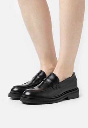 Selected Femme CAMILLE POLIDO LOAFER - Polobotky - black