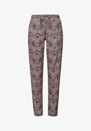 Patronenbroek met een beige basis en een paars bloemenpatroon, gemaakt van lichtgewicht stof, met een trekkoord in de taille en taps toelopende pijpen.