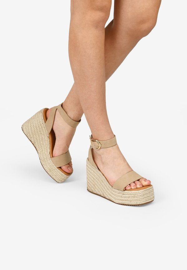 DE ESPARTO - Espadrille - arena