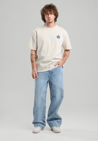 America Today ERWYN - Camiseta estampada - ecru