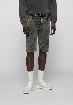 Shorts - grey