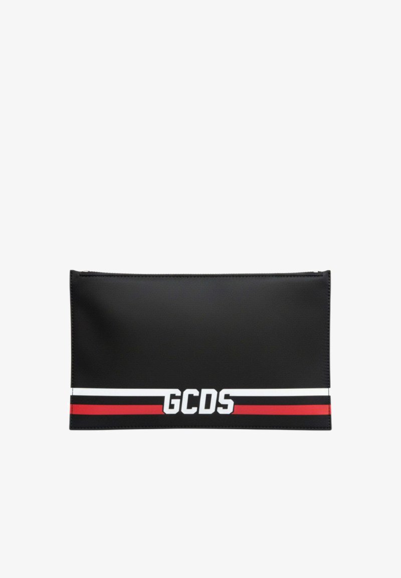 Clutch rettangolare nero con strisce rosse e bianche lungo il fondo e logo "GCDS" bianco centrato sul davanti.