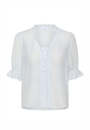 Gaiši zila īsroku blūze ar izgrieztu apkakli, smalkām volānu manžetēm un priekšā ar pogām, rakstaina tekstūra.