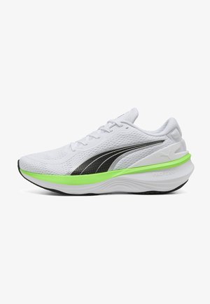 Puma SCEND PRO 2 - Chaussures de running sur route - white/black/green glare