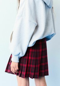 Next CHECK - REGULAR FIT - Faltenrock - red