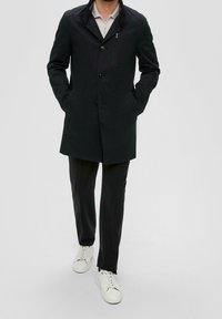 s.Oliver BLACK LABEL Abrigo corto - black